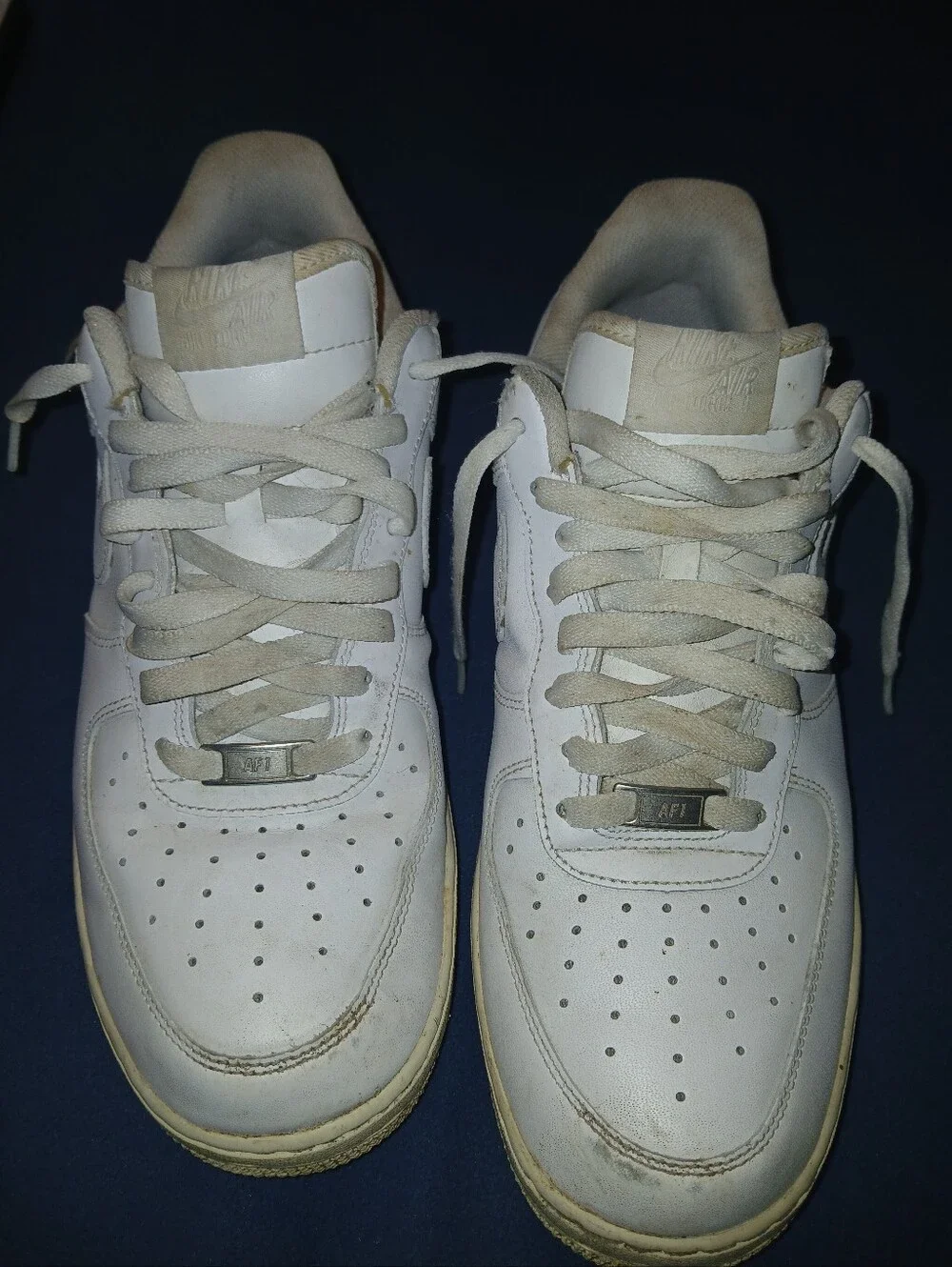 Nike classic low